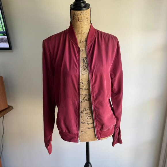 American Apparel • Amelia Red Sateen Crop Bomber Jacket • Size M - Picture 7 of 12